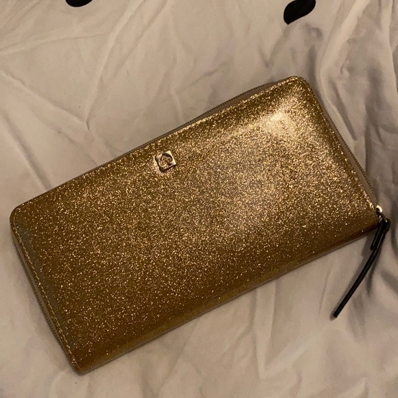 kate spade Handbags - Kate Spade Wallet
